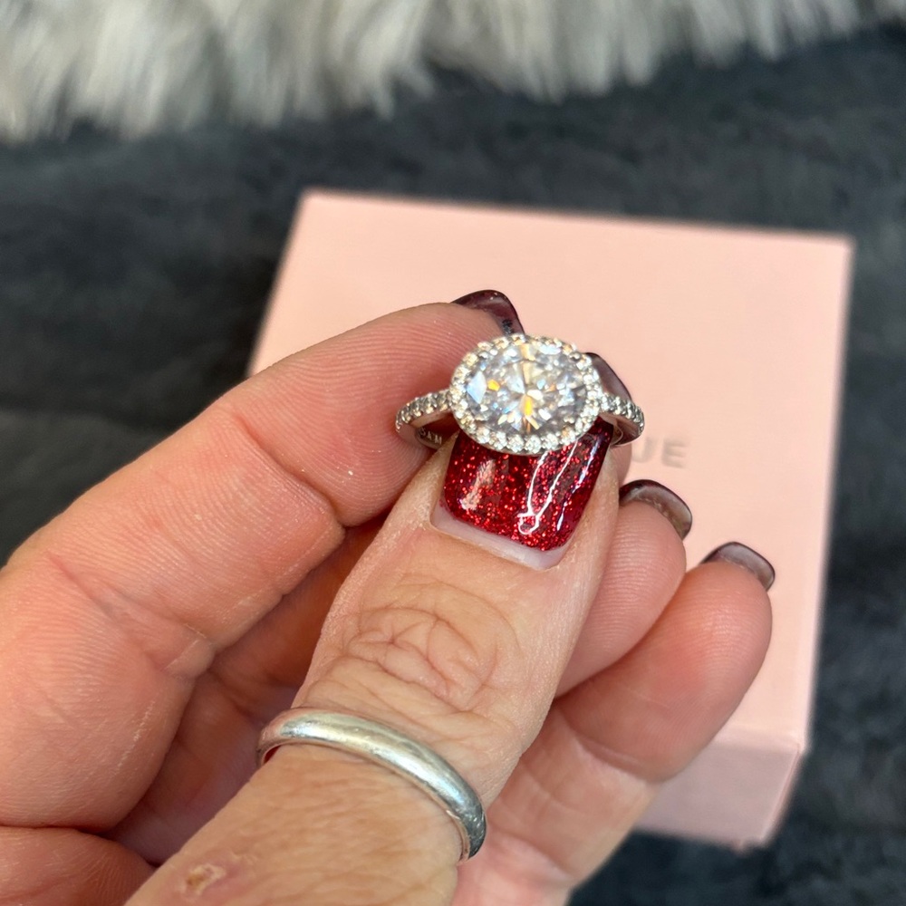 Diamonique Silver Ring with Sparkling Clear Gem - Picture 3 of 7